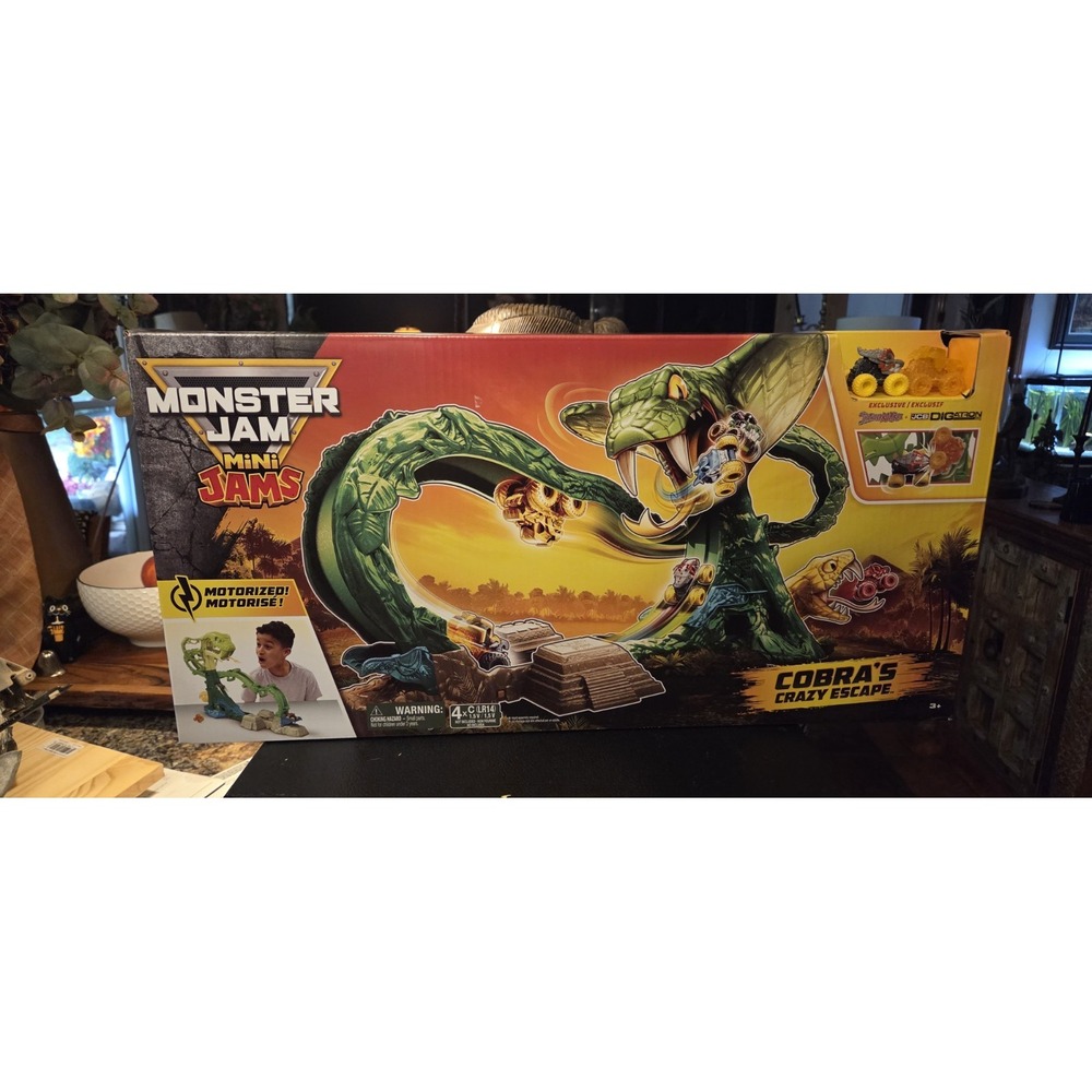 Monster Jam, Mini Jams Motorized Thunder Roarus Race Track With Trucks,...